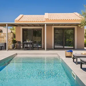  Villa Laoura